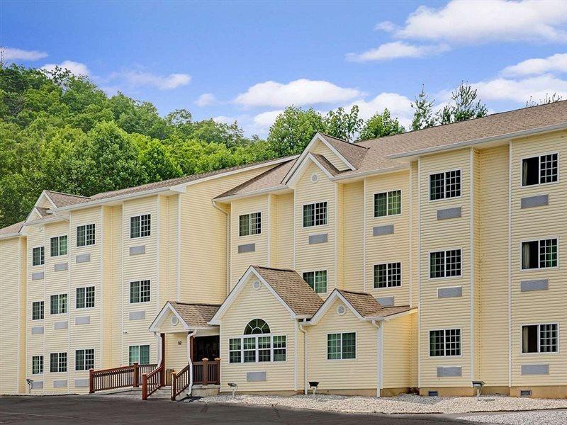 Microtel Inn & Suites By Wyndham Bryson City Extérieur photo