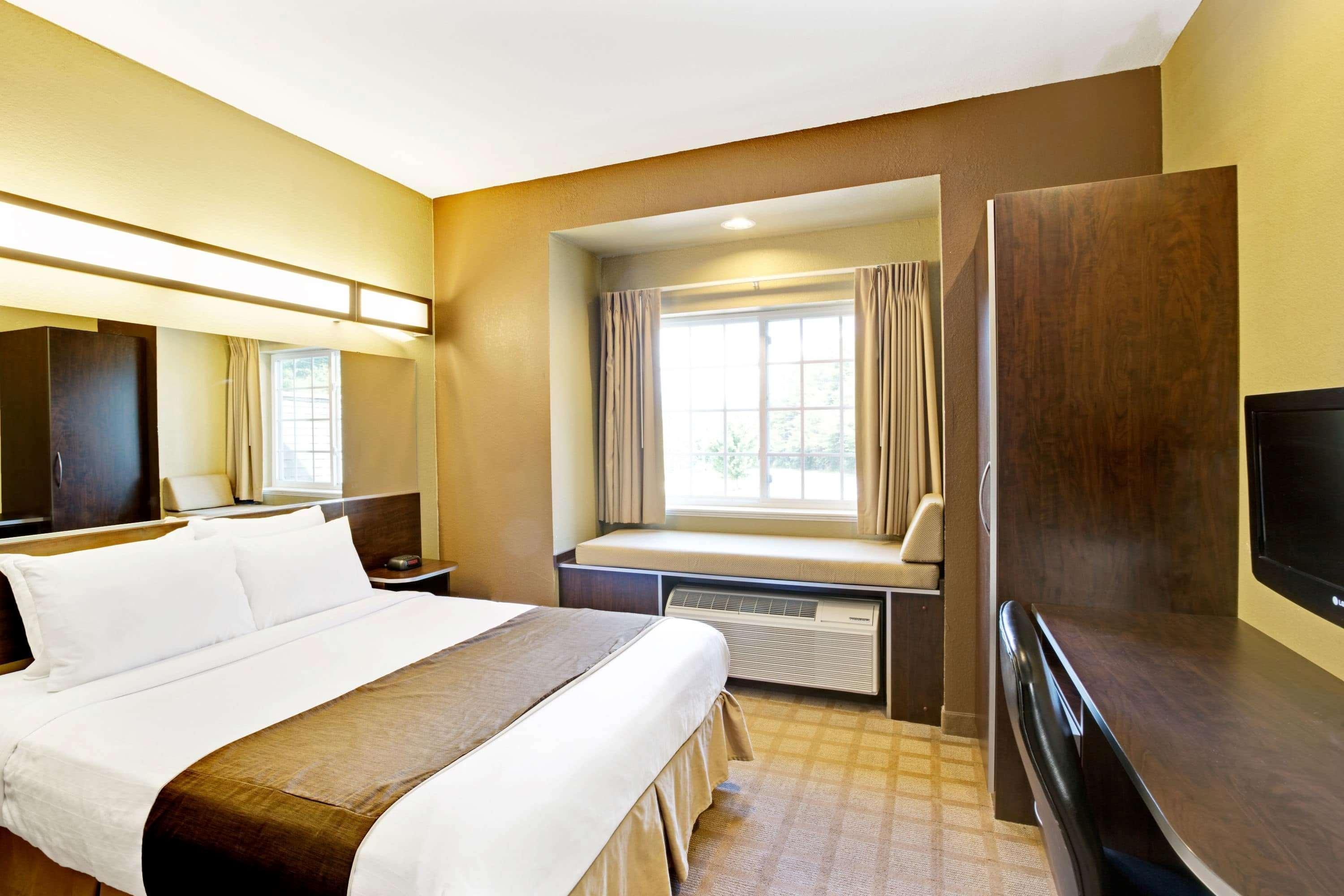 Microtel Inn & Suites By Wyndham Bryson City Extérieur photo